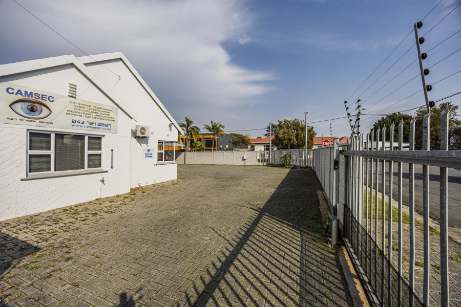 Commercial Property for Sale in Vincent Eastern Cape
